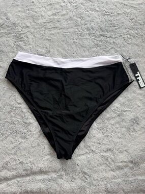TA3 Ruched Back Cheeky Bikini Bottom Black White 2X